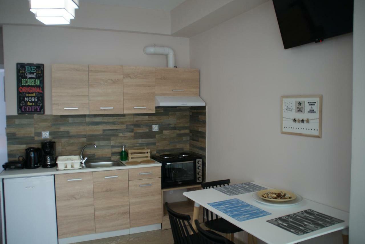 The Victoria Square Apartments Афіни Екстер'єр фото